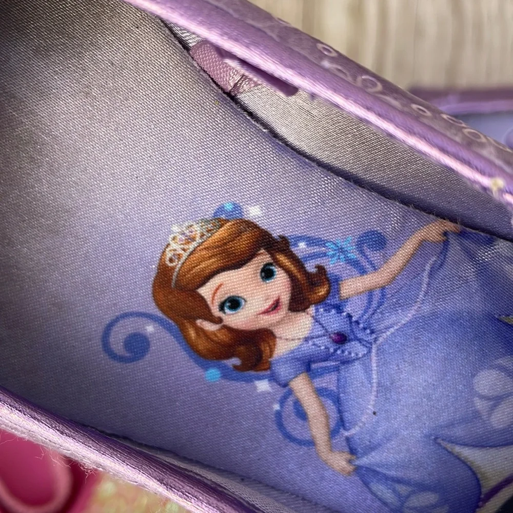 Disney- Sophia the First Dress Up Shoes Size 7/8